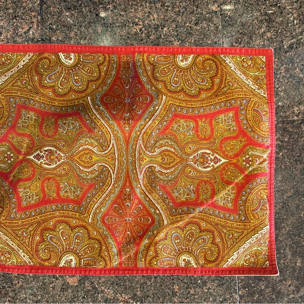 Williams Sonoma 8 Placemats